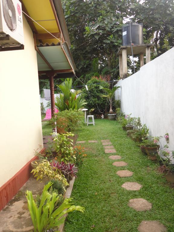 Sandu Guest Mirissa Exterior foto